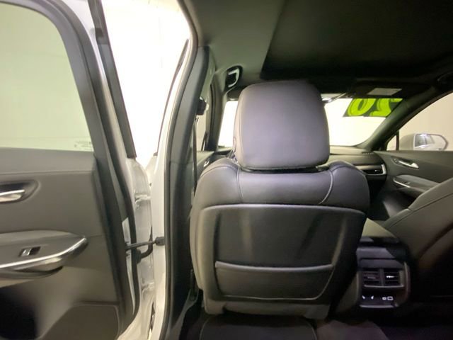 Used 2020 Cadillac XT4 Premium Luxury w/ Cold Weather Package image 35