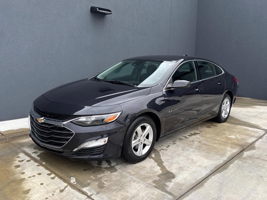 Used 2023 Chevrolet Malibu LT image 1