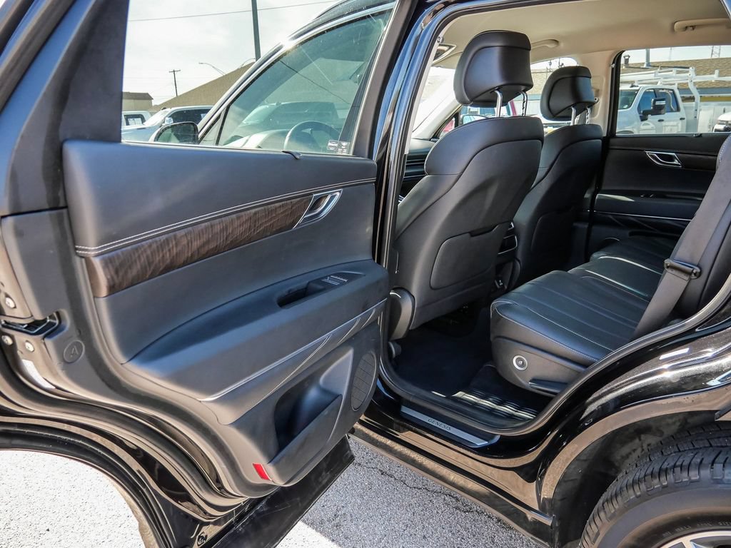 Used 2024 Genesis GV80 2.5T AWD/4WD image 23