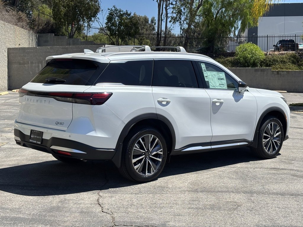New 2026 INFINITI QX60 Luxe w/ Cargo Package image 3