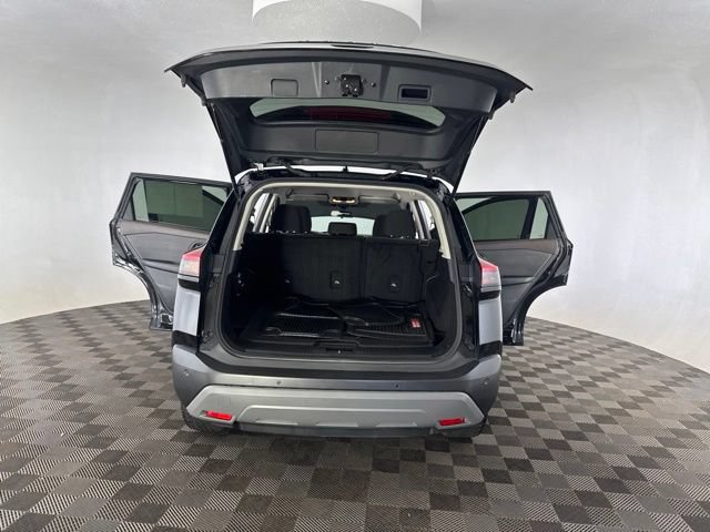 Used 2021 Nissan Rogue SV AWD/4WD image 15