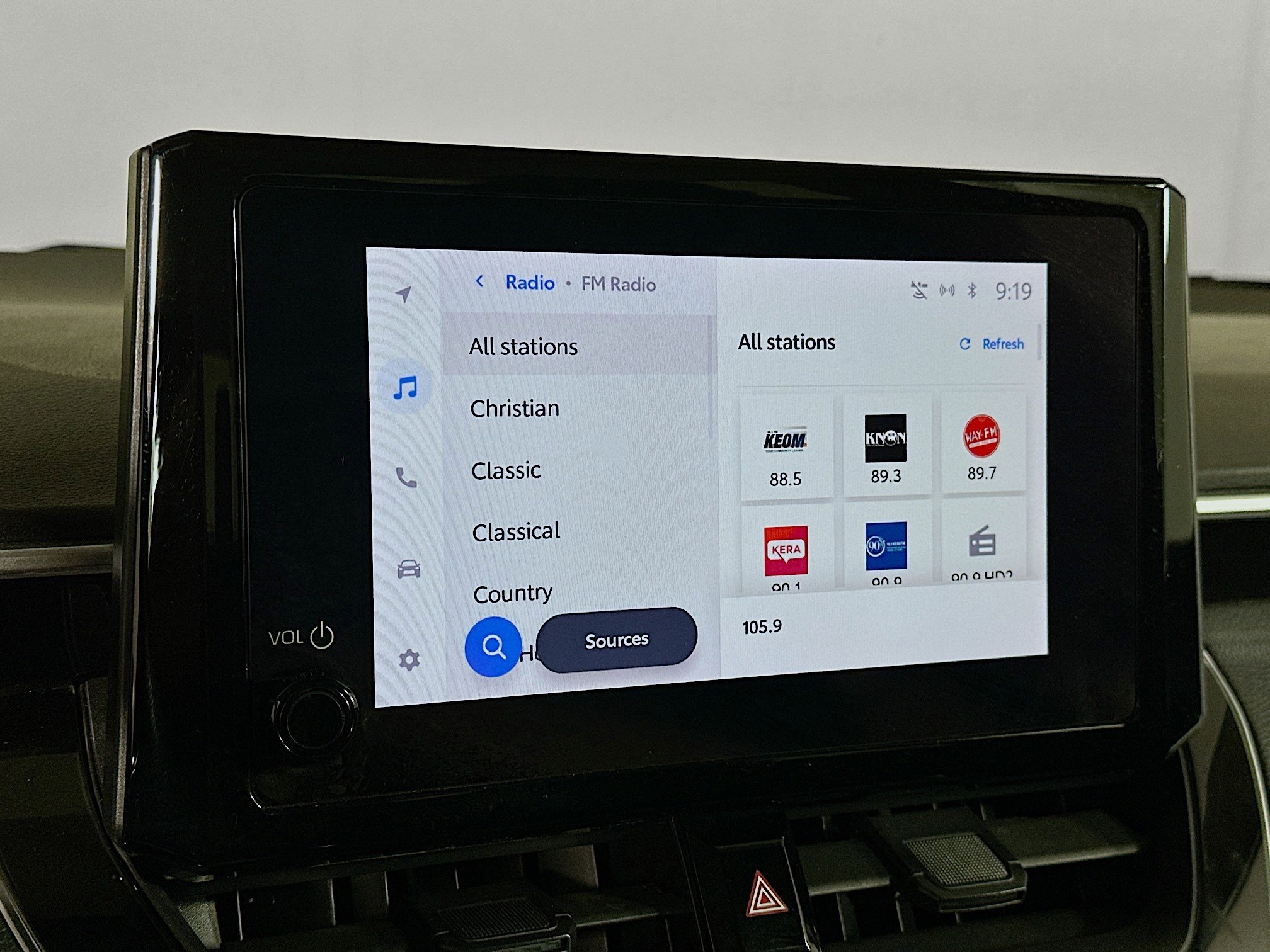 Used 2023 Toyota Corolla LE image 19