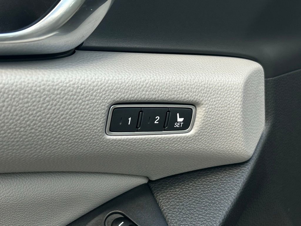 Used 2019 Honda Accord EX-L image 18