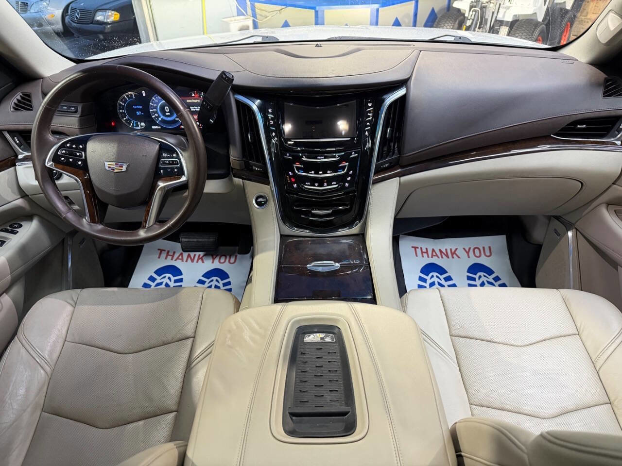Used 2016 Cadillac Escalade Premium image 23