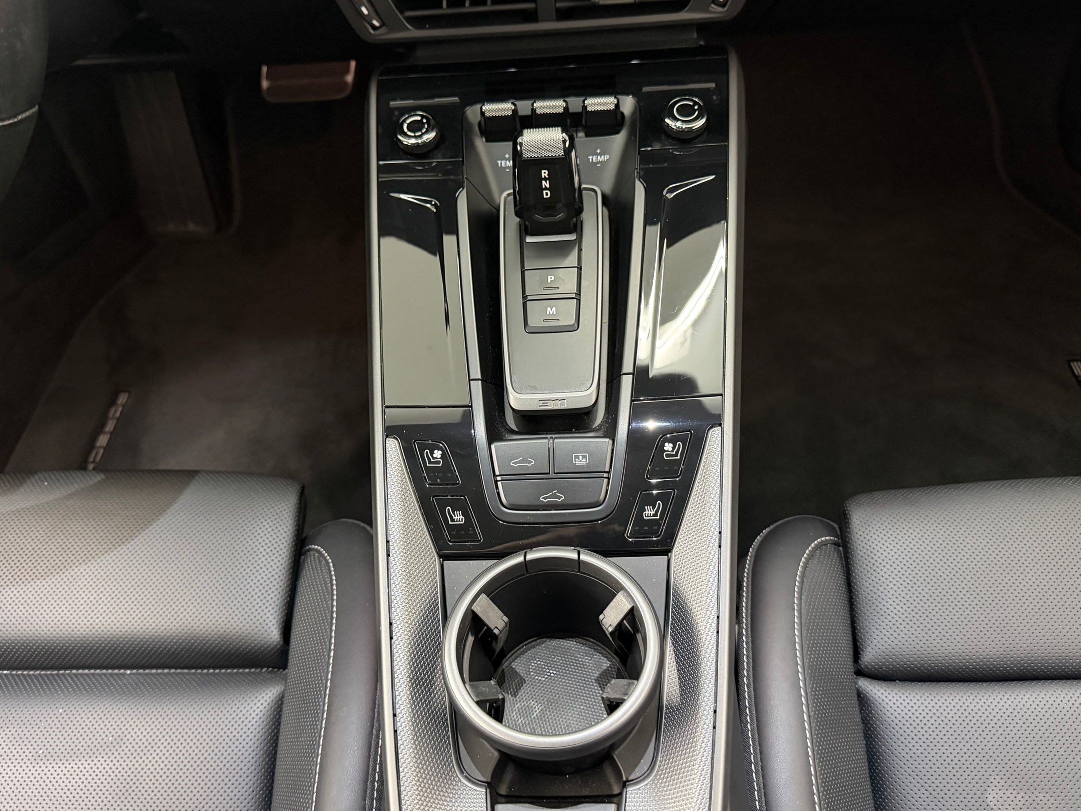 Certified 2025 Porsche 911 Carrera RWD image 19