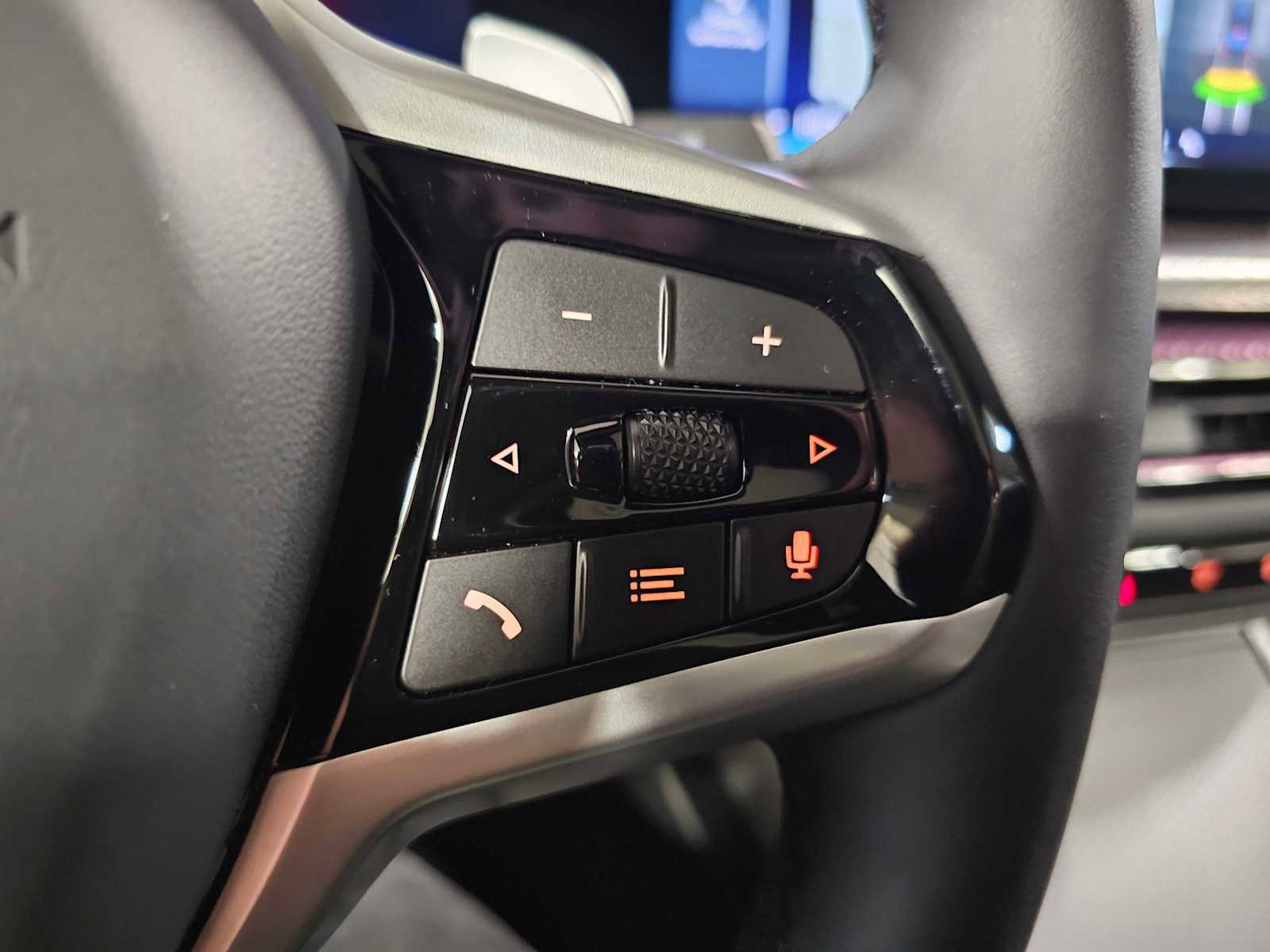 Used 2025 BMW 330i xDrive 330i xDrive w/ Premium Package image 19