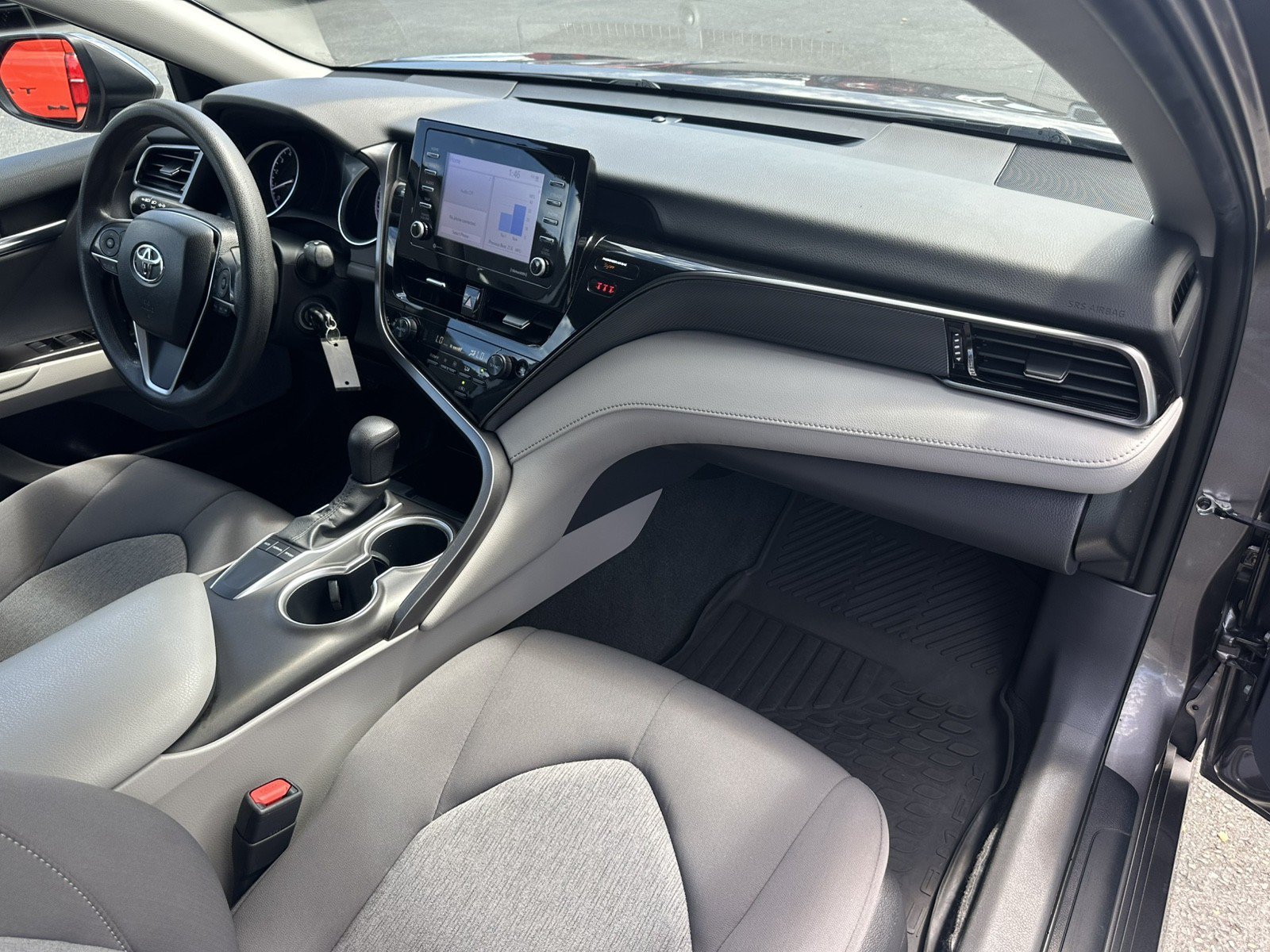 Used 2023 Toyota Camry LE FWD image 21