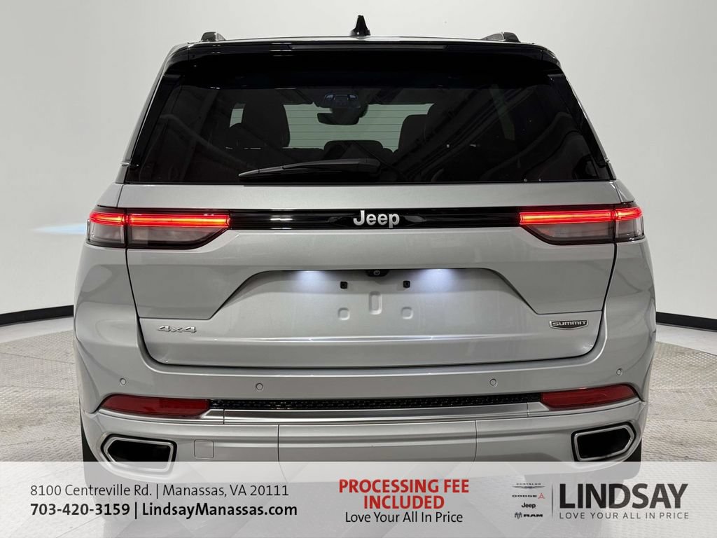 Used 2024 Jeep Grand Cherokee Summit w/ Luxury Tech Group V AWD/4WD image 7