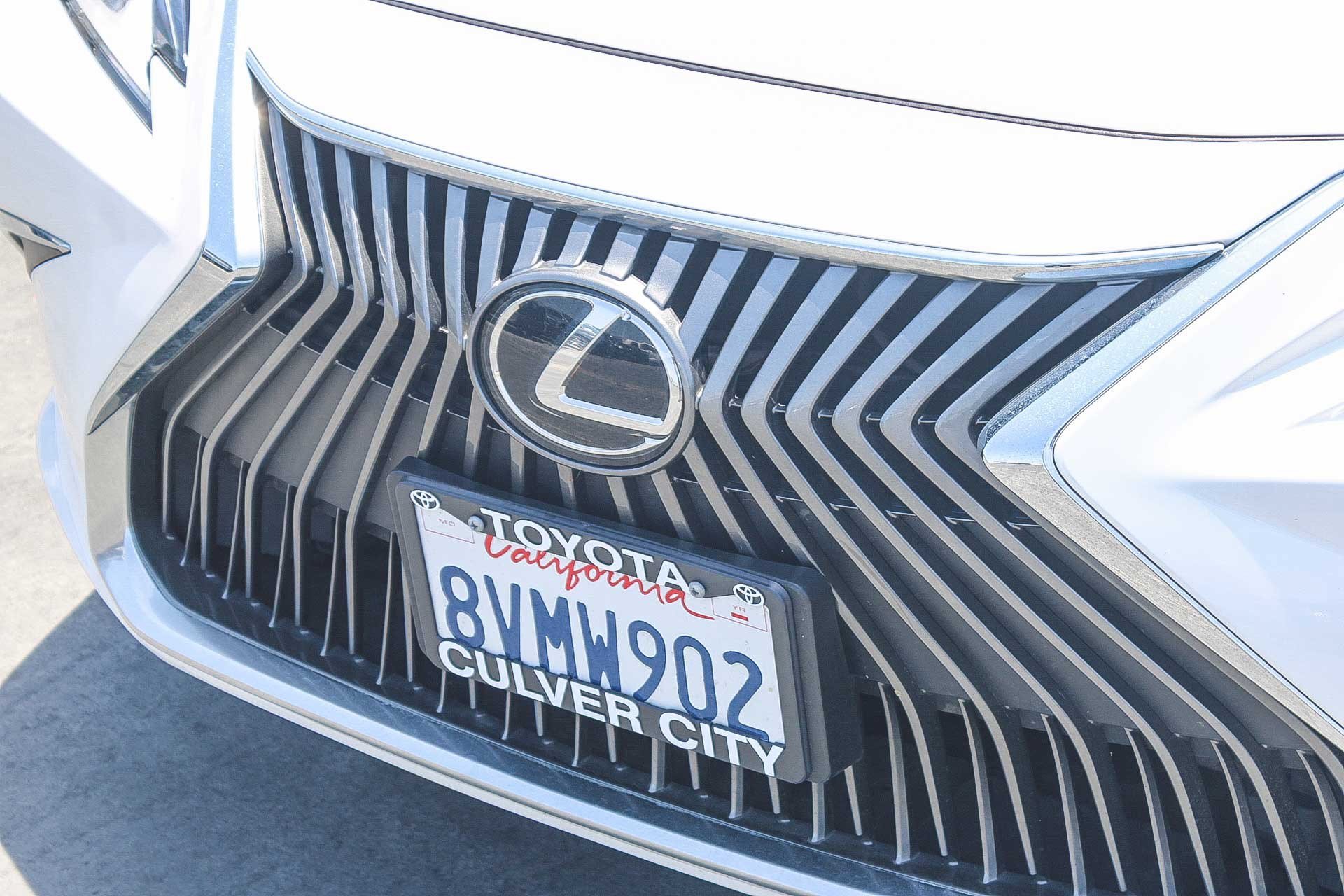 Used 2021 Lexus ES 350 w/ Accessory Package FWD image 6