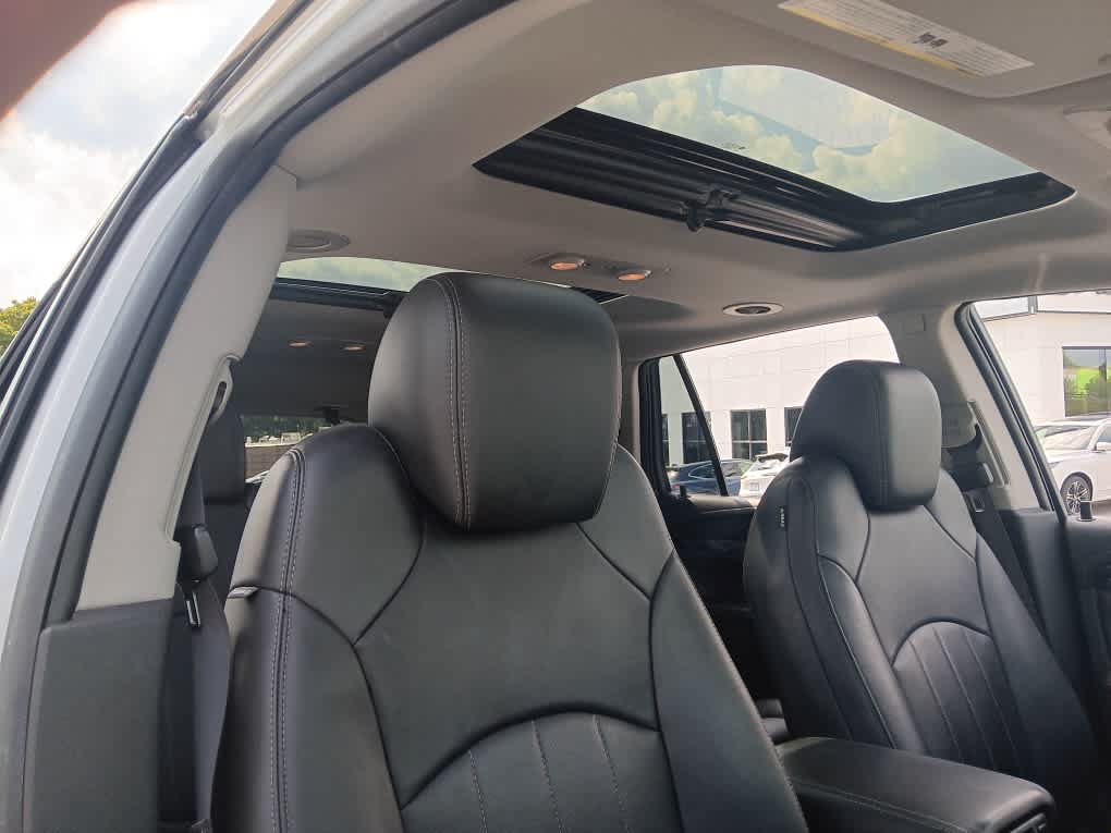 Used 2017 Buick Enclave Leather FWD image 22