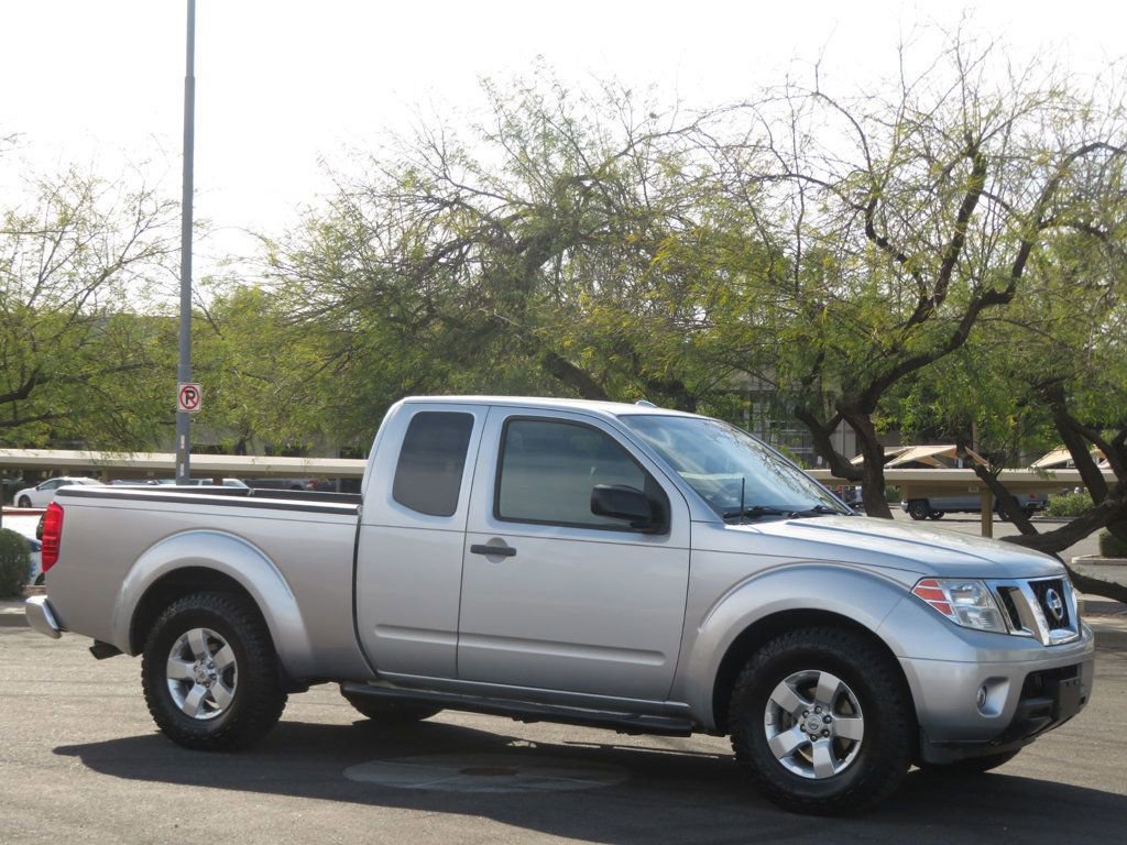Used 2013 Nissan Frontier SV w/ SV Value Truck Pkg image 4