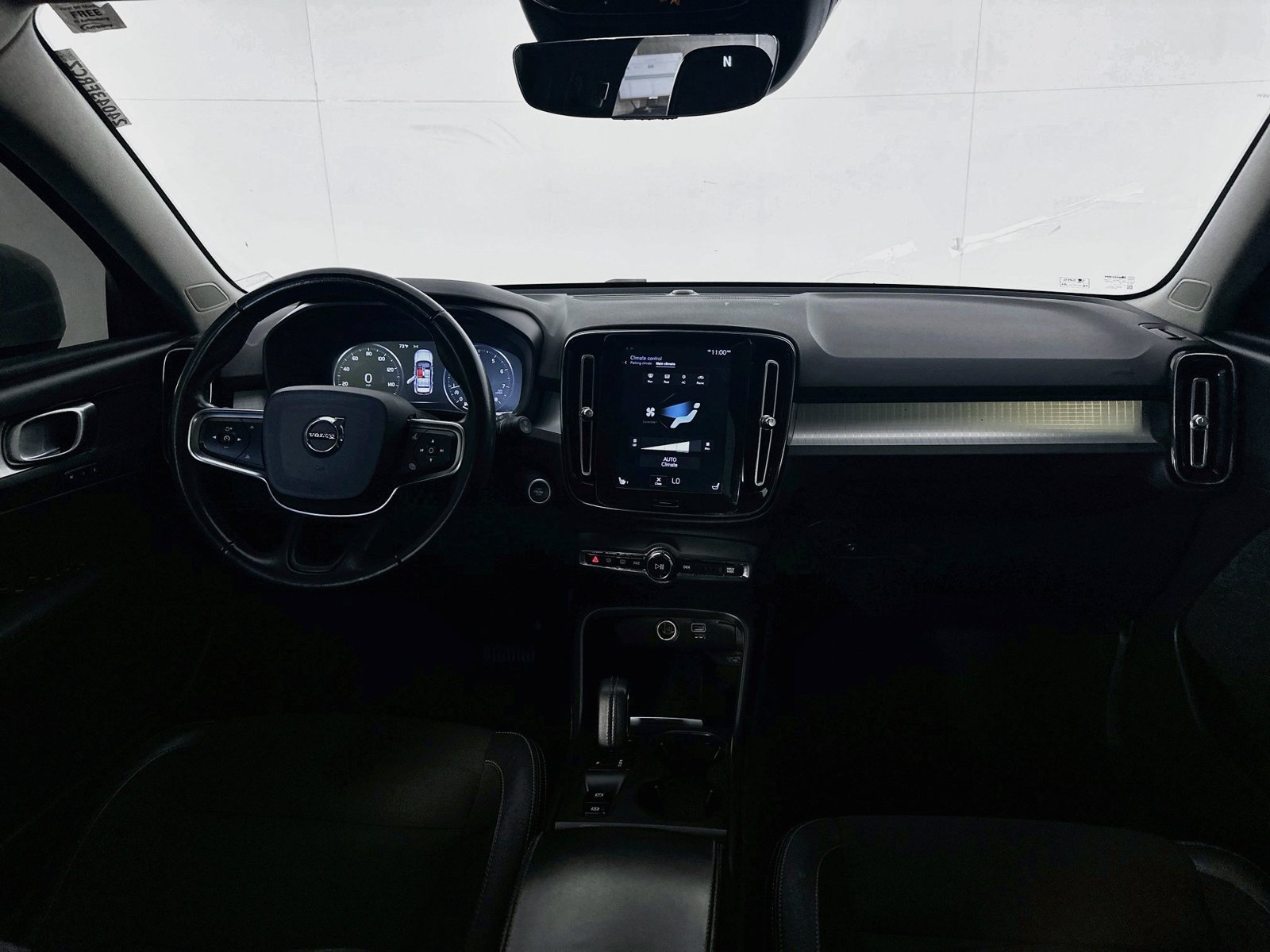 Used 2020 Volvo XC40 T5 Momentum AWD/4WD image 22