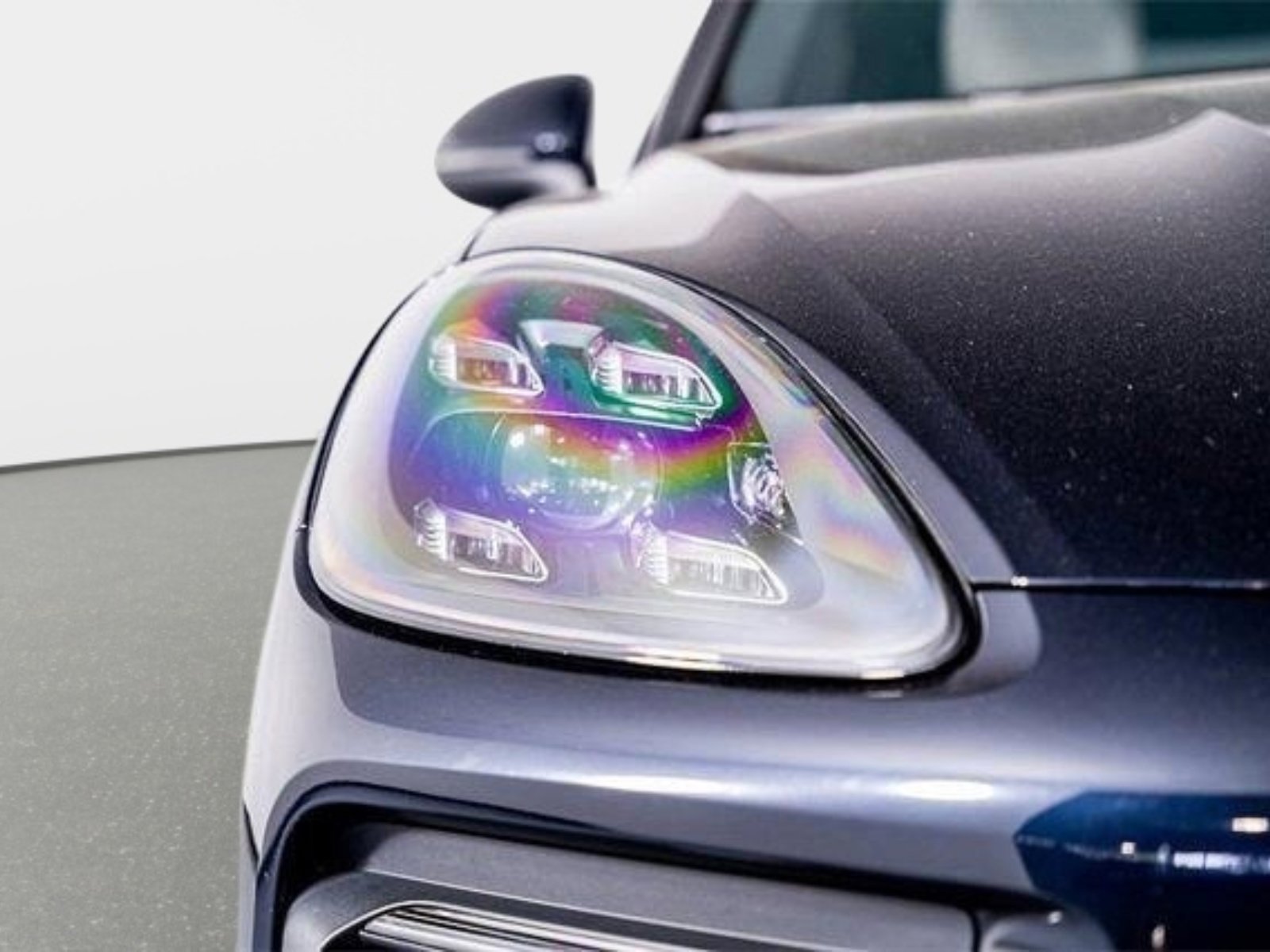 Used 2022 Porsche Cayenne S image 24