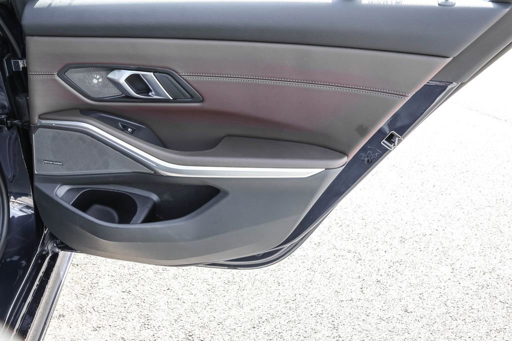Used 2024 BMW 330e xDrive image 34