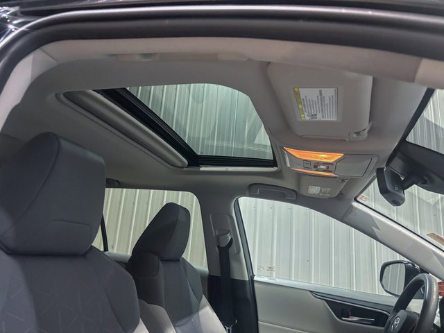 Used 2019 Toyota RAV4 XLE image 30