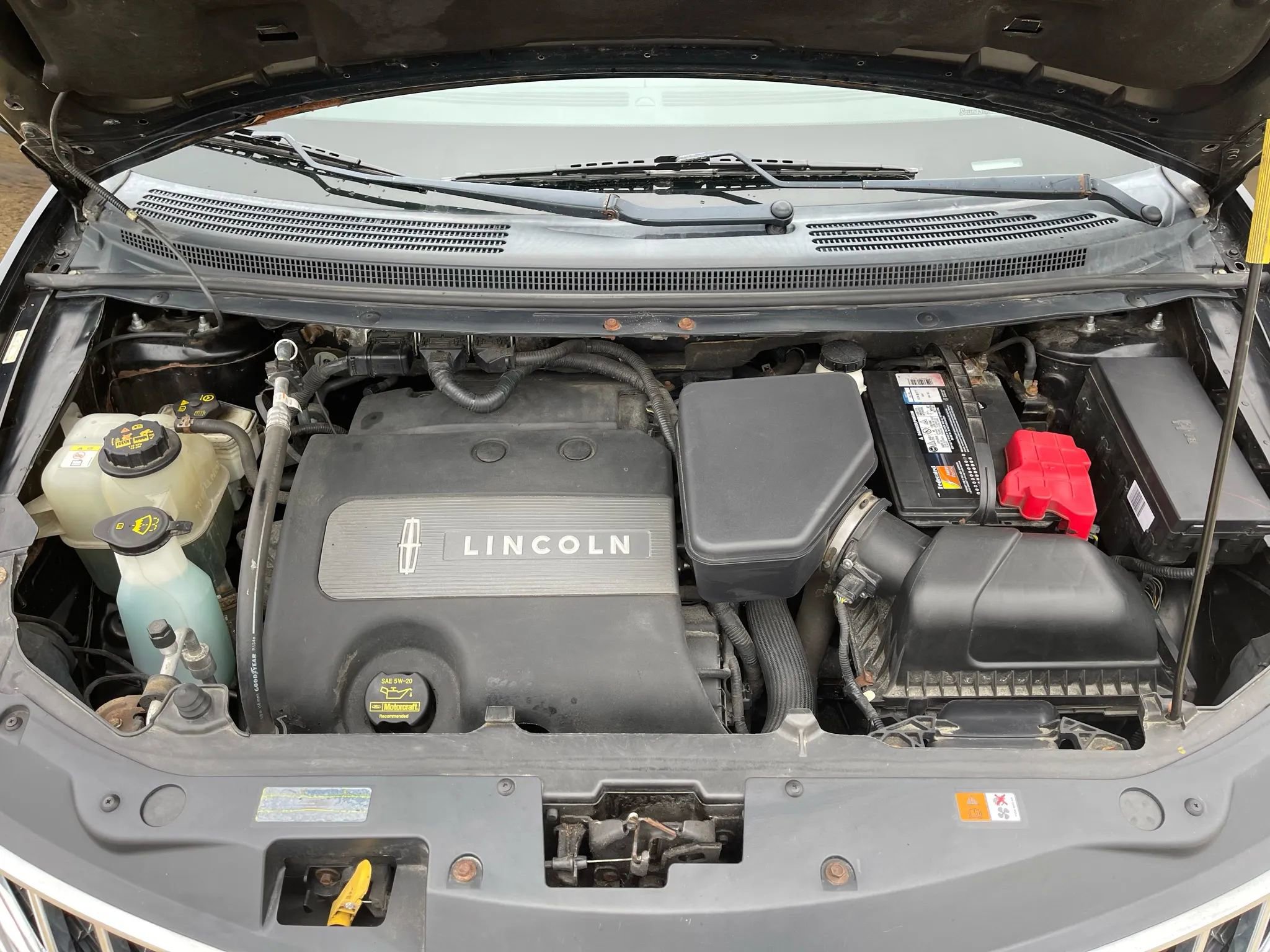 Used 2011 Lincoln MKX AWD w/ Sight & Sound Pkg image 9