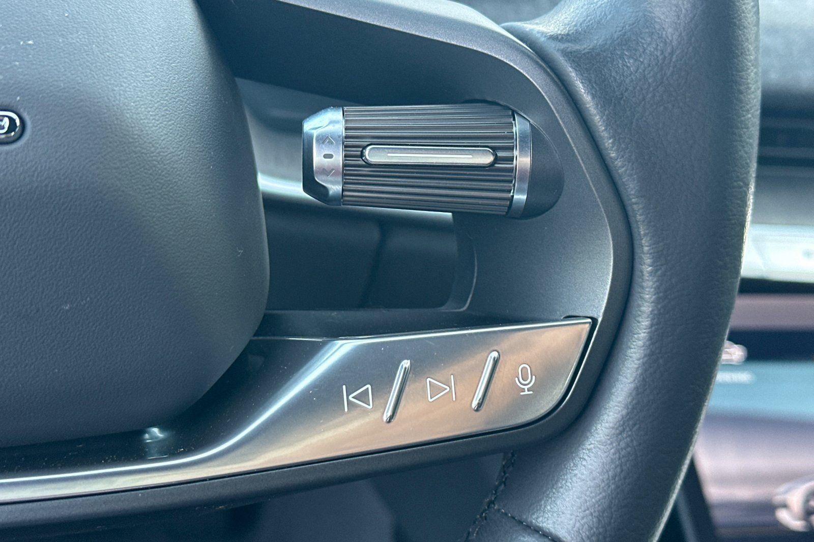 Used 2024 Lucid Air Pure image 37