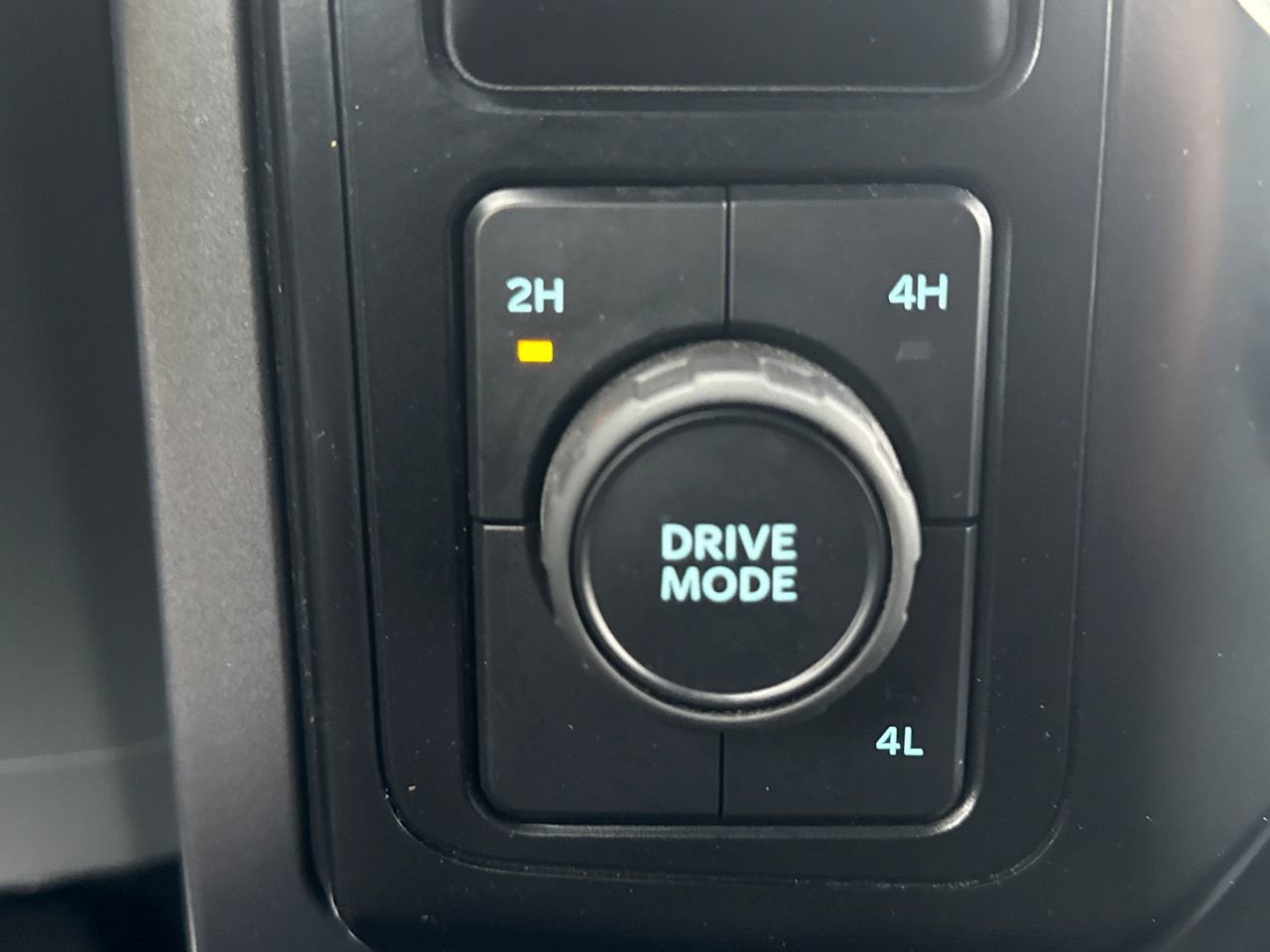 Used 2024 Ford F150 XLT image 22