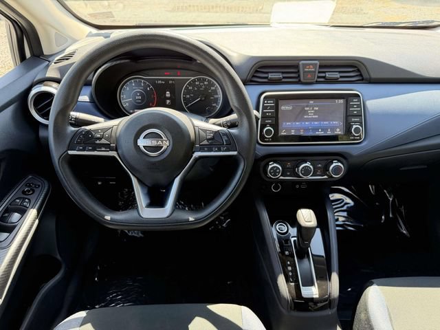 Used 2024 Nissan Versa SV FWD image 3