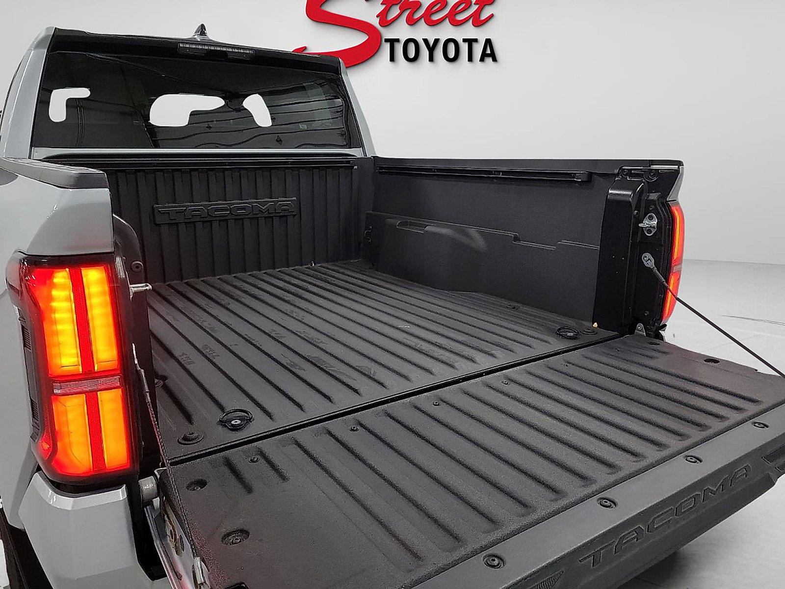 Certified 2024 Toyota Tacoma SR5 RWD image 7