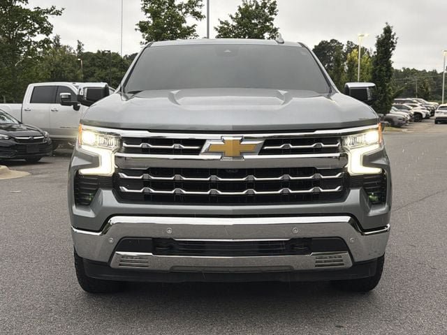 Used 2025 Chevrolet Silverado 1500 LTZ w/ LTZ Convenience Package II AWD/4WD image 8