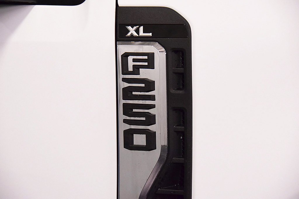 New 2026 Ford F250 XL w/ XL Chrome Package image 12