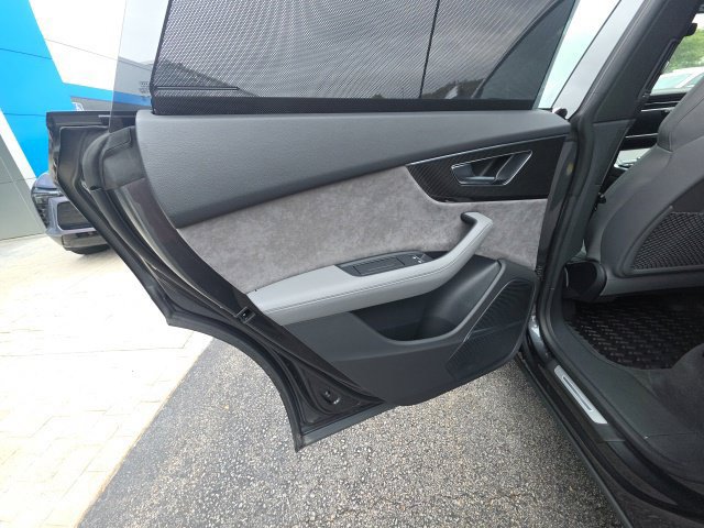 Used 2022 Audi SQ8 Prestige w/ Prestige Package AWD/4WD image 27