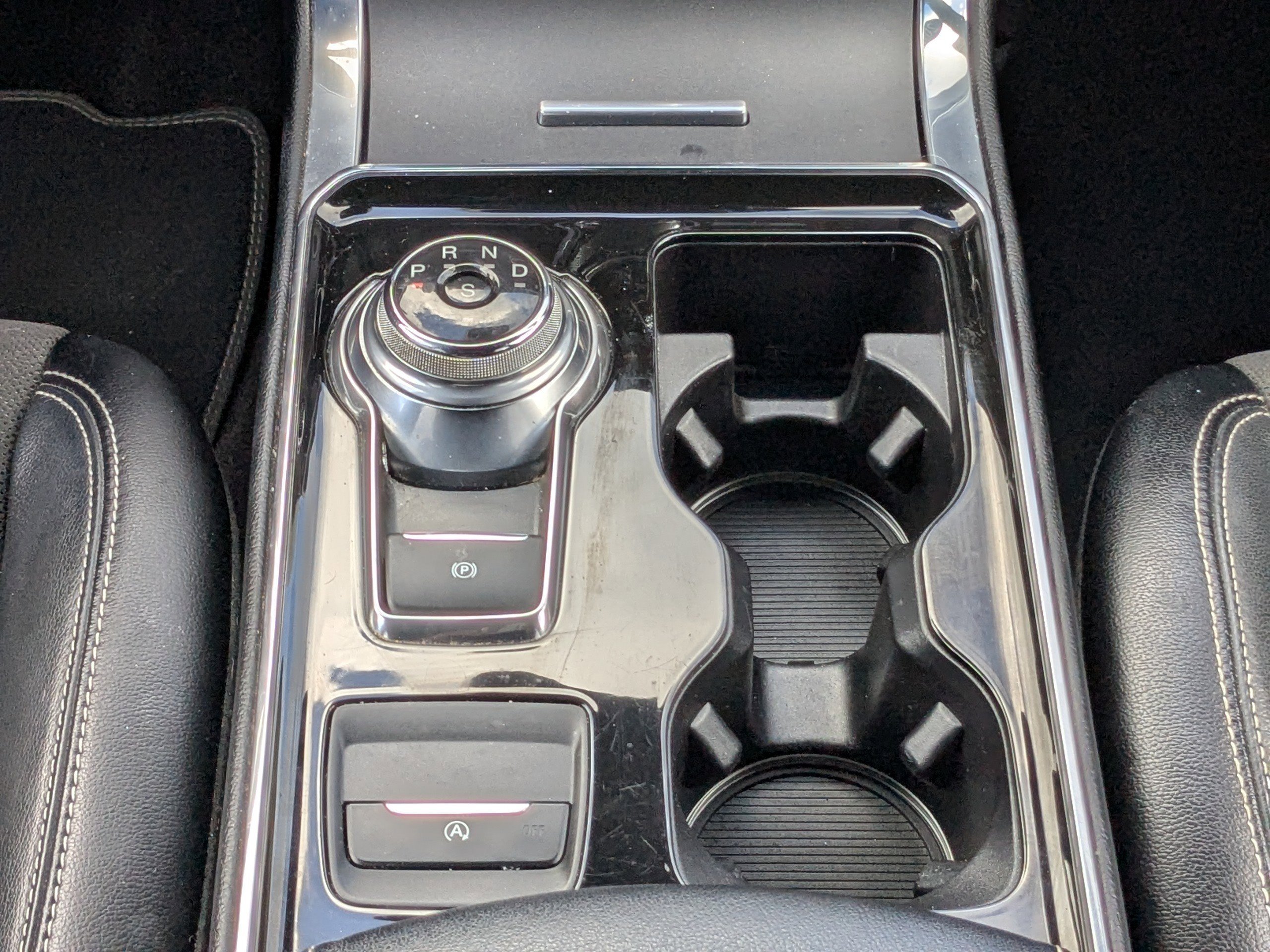 Used 2019 Ford Edge ST w/ Convenience Package image 20