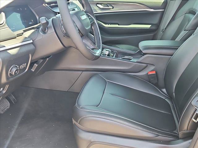 New 2026 Jeep Grand Cherokee Limited w/ Limited Altitude Package RWD image 4