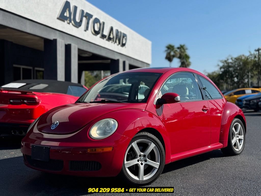 Used 2010 Volkswagen Beetle Coupe FWD image 1