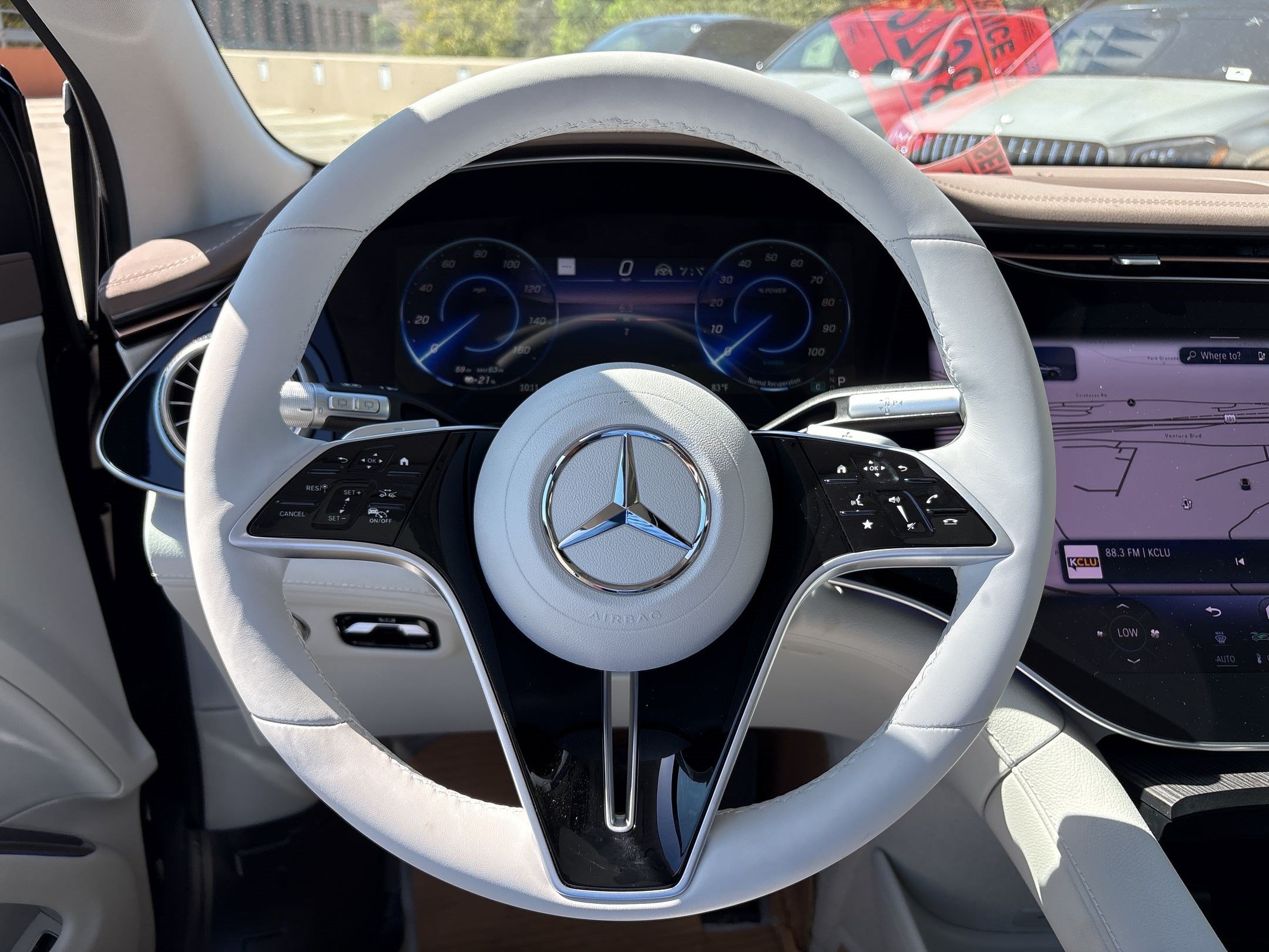 New 2026 Mercedes-Benz EQS 400 4MATIC SUV image 11