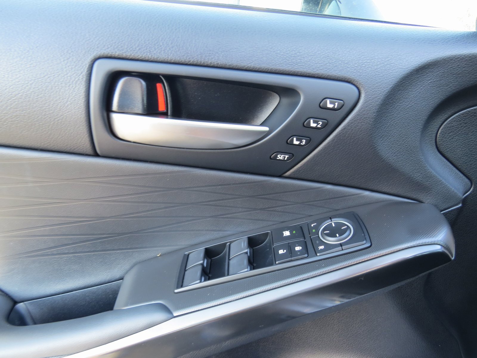 Used 2023 Lexus IS 350 F Sport image 16