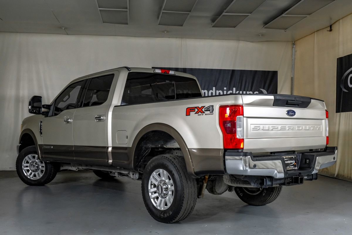 Used 2017 Ford F250 Lariat w/ Chrome Package image 10