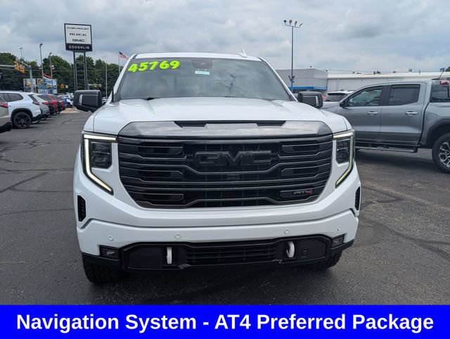 Used 2024 GMC Sierra 1500 AT4 w/ Technology Package AWD/4WD image 2