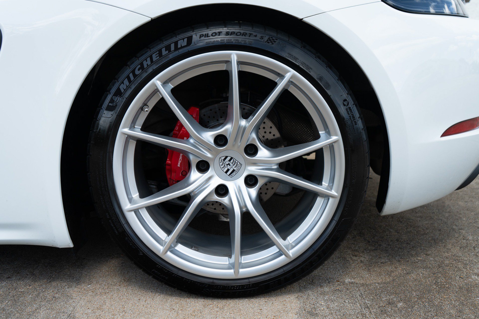 Used 2023 Porsche 718 Boxster S RWD image 38