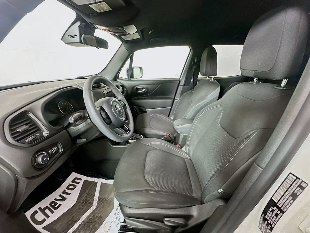 Used 2022 Jeep Renegade Altitude image 19