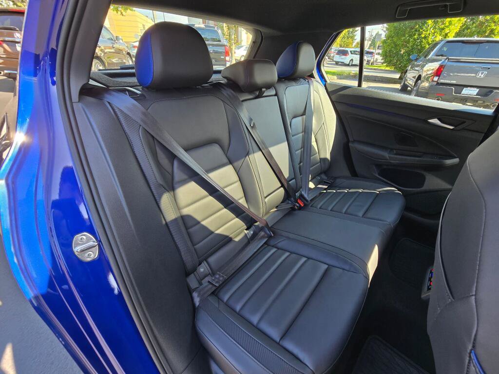 Used 2024 Volkswagen Golf R AWD/4WD image 6