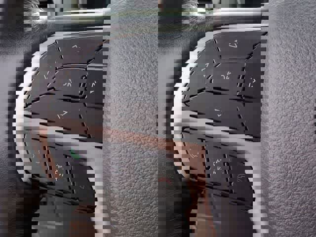 Used 2020 Jeep Grand Cherokee Overland image 25