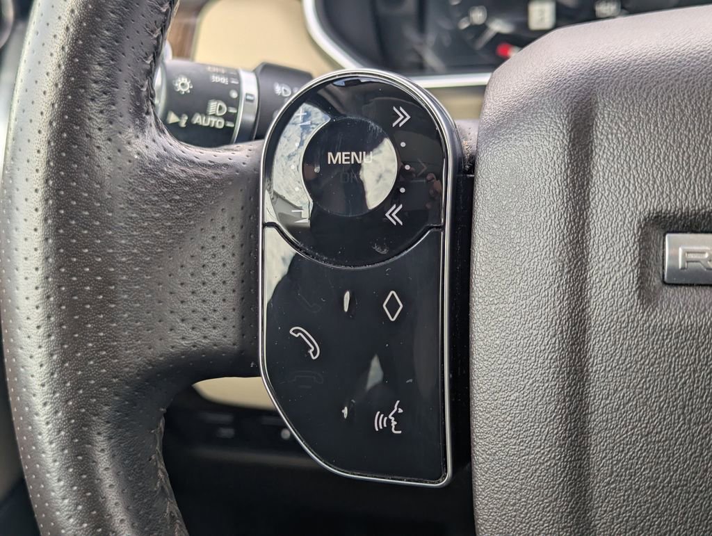 Used 2020 Land Rover Range Rover Sport HSE image 25