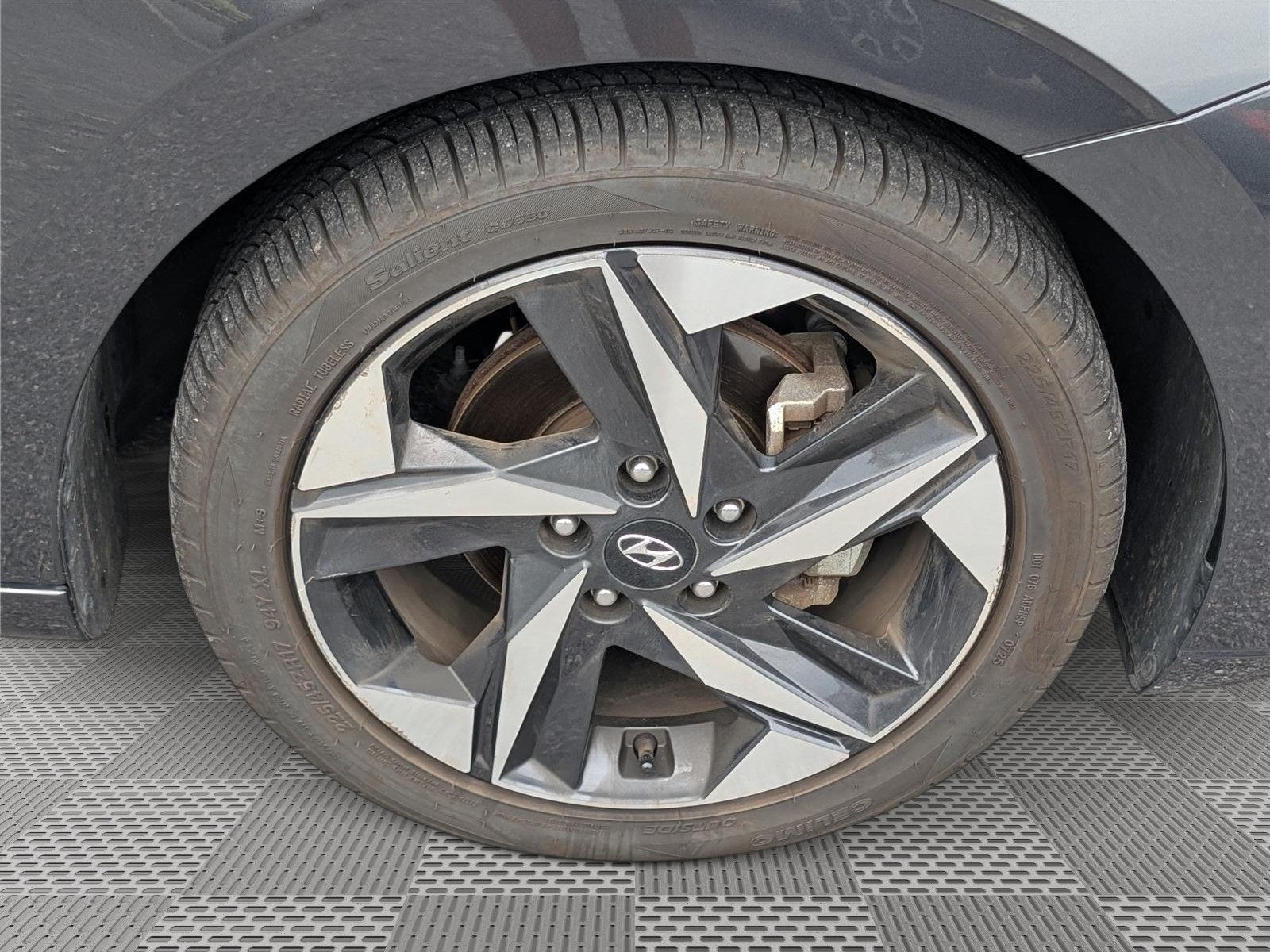 Used 2023 Hyundai Elantra SEL w/ Convenience Package FWD image 9