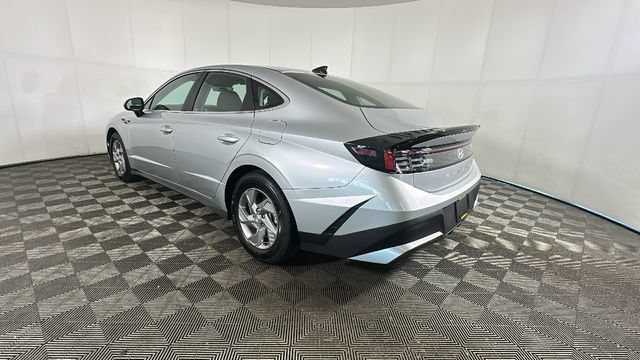 Certified 2026 Hyundai Sonata SE FWD video 4