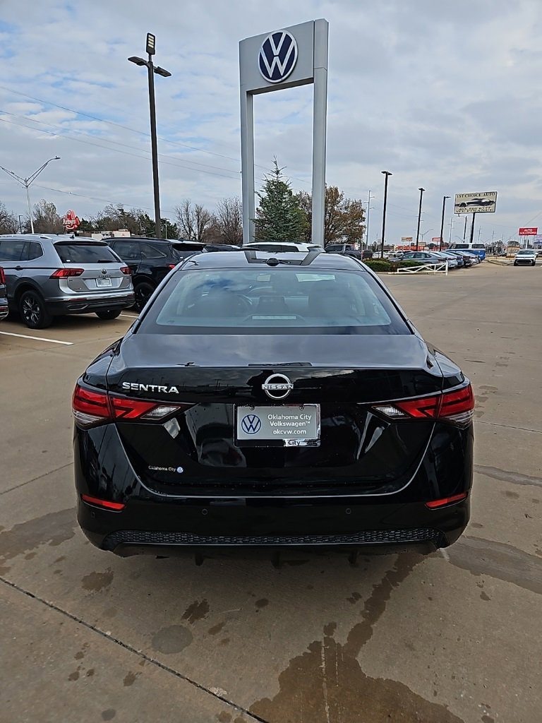 Used 2025 Nissan Sentra SV image 6