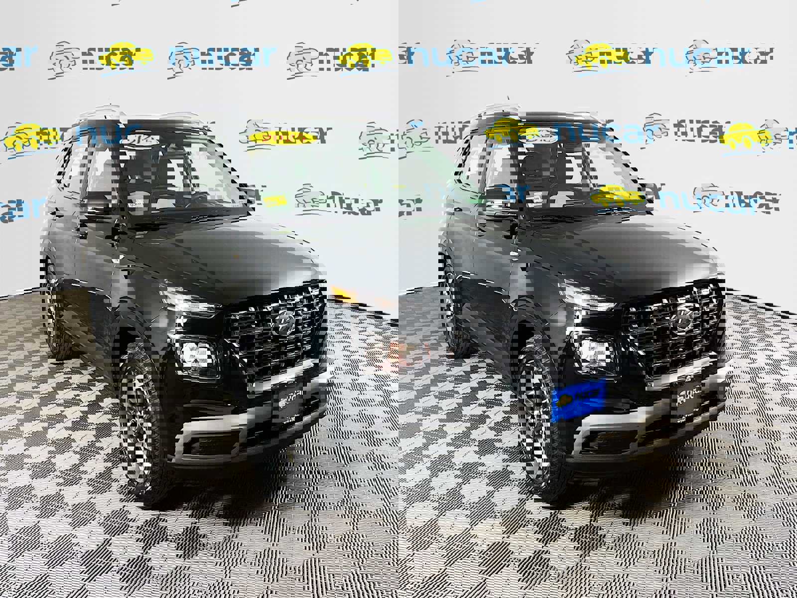 Used 2025 Hyundai Venue SEL image 1