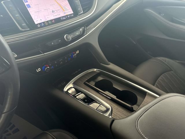 Used 2022 Buick Enclave Avenir w/ Avenir Technology Package AWD/4WD image 52