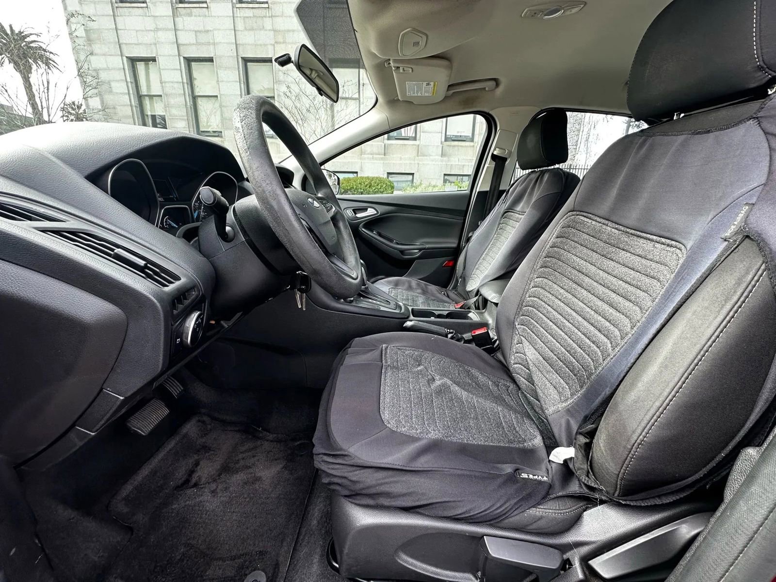 Used 2017 Ford Focus SE image 6