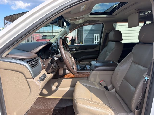 Used 2017 Chevrolet Suburban Premier AWD/4WD image 11