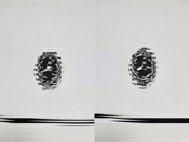 Used 2025 Mercedes-Benz GLB 250 4MATIC image 11