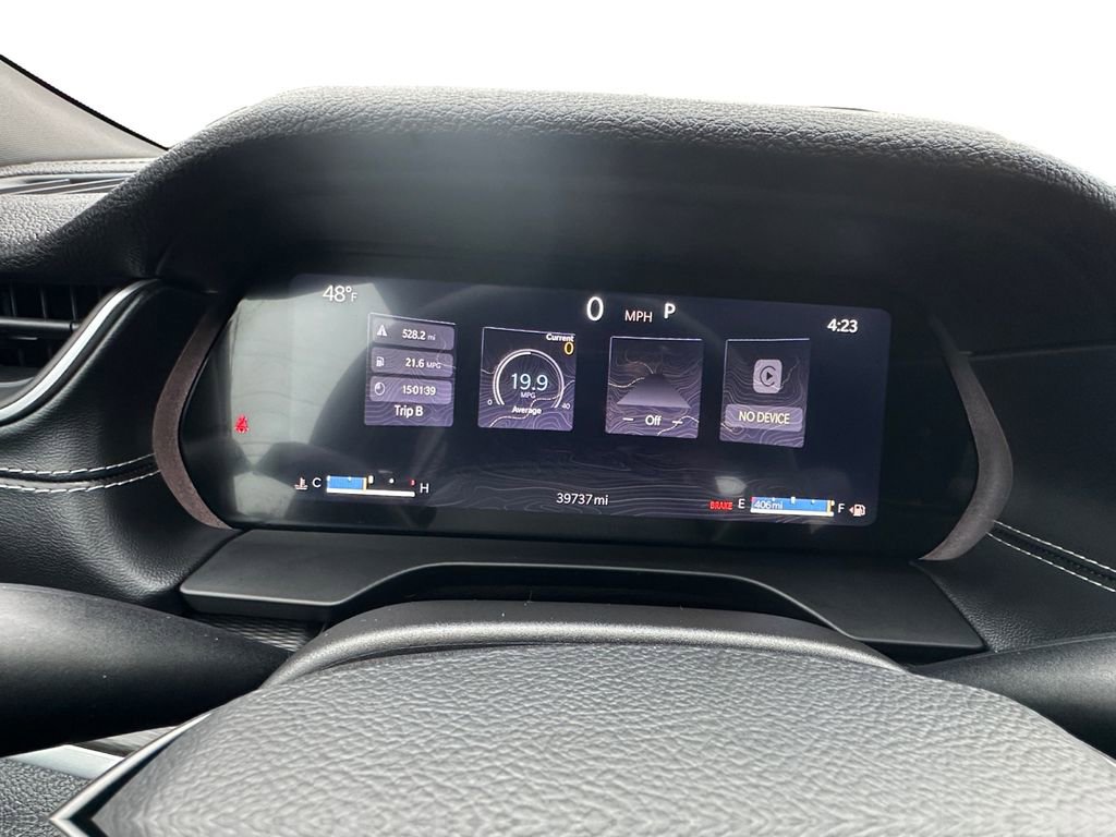 Used 2024 Jeep Grand Cherokee Laredo X image 13