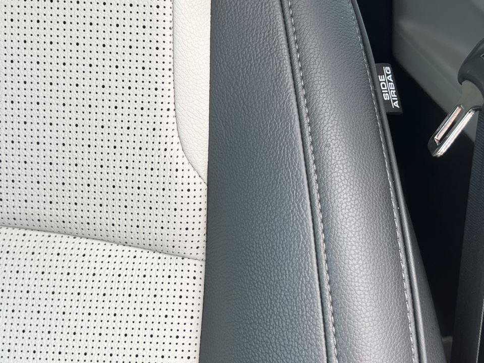 Used 2025 Honda Odyssey Elite image 14