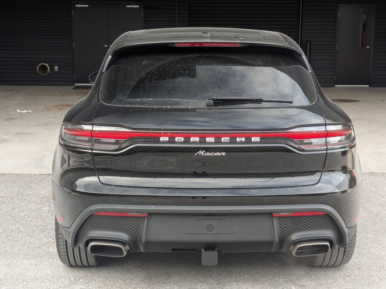 Certified 2026 Porsche Macan AWD/4WD image 10
